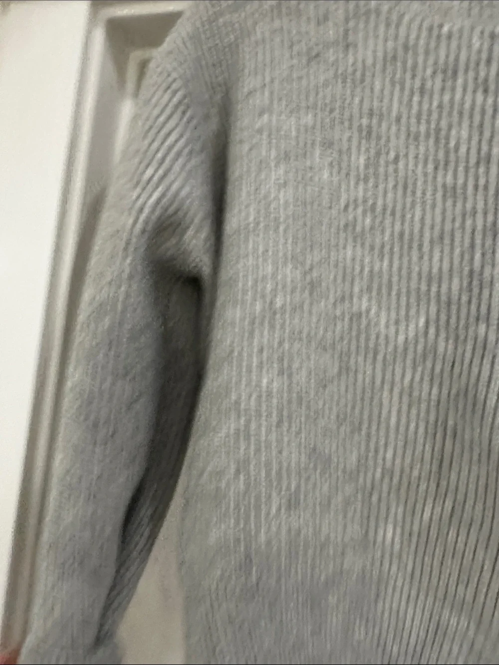 H&M KNIT Women's Gray Ribbed Crewneck Sweater